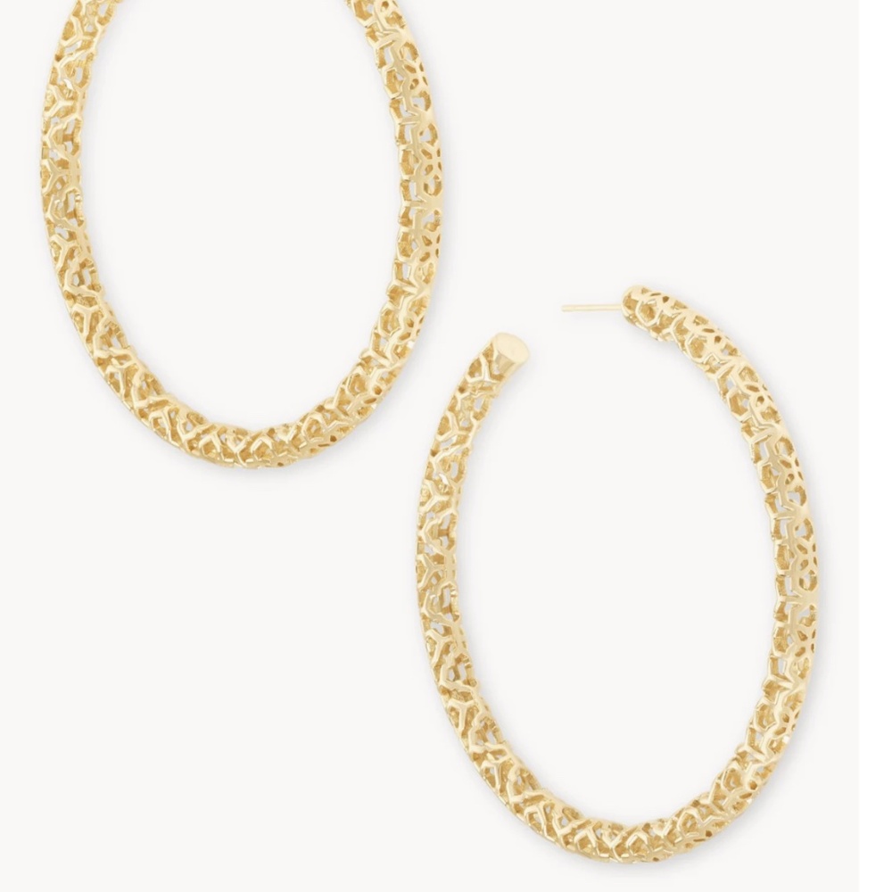 Maggie Hoop Earrings in Gold Filigree